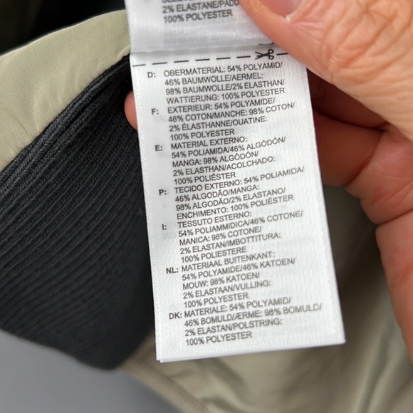 Adidas Stella McCartney women motorcycle jacket. Size small. Like new - Picture 7 of 10